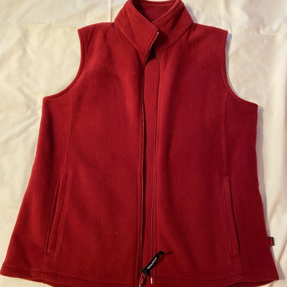 Ladies fleece vest, size small (but fits like a medium)
